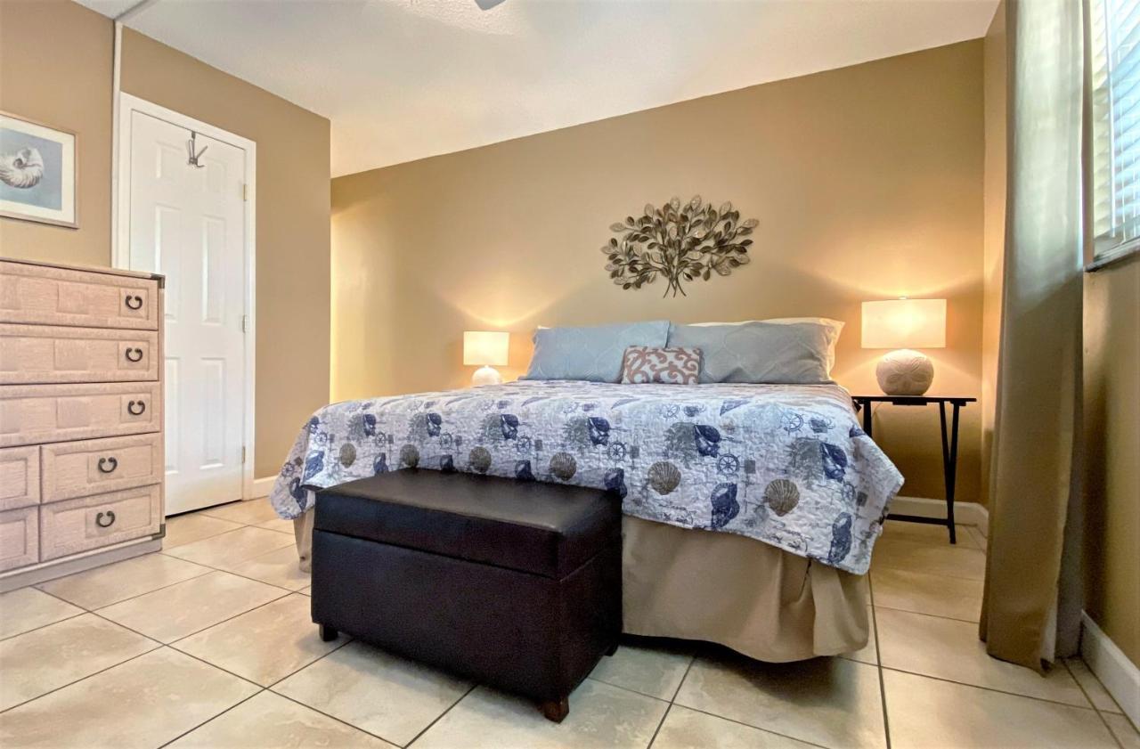 Holiday Villas III 510 Clearwater Beach Exterior photo